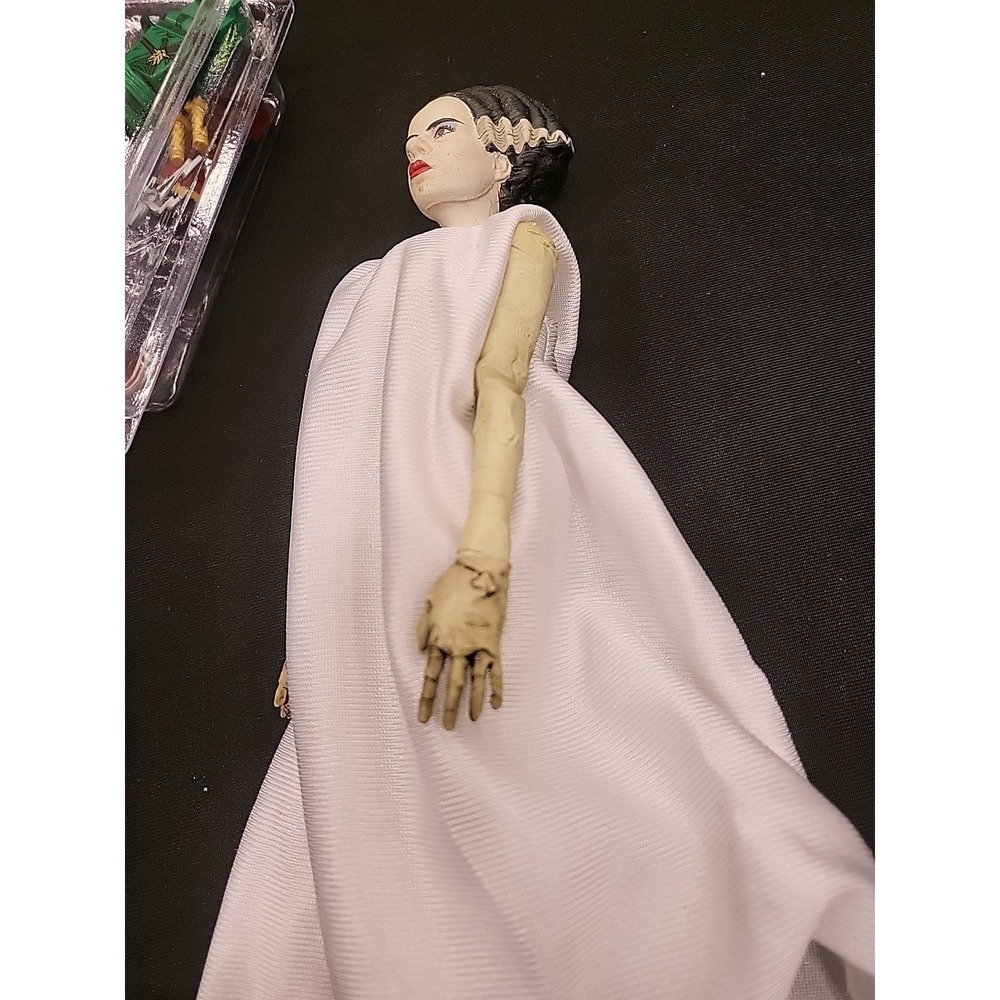 Vintage 1999 Sideshow Figure Universal Monsters BRIDE OF FRANKENSTEIN 8 Inch - Picture 4 of 5